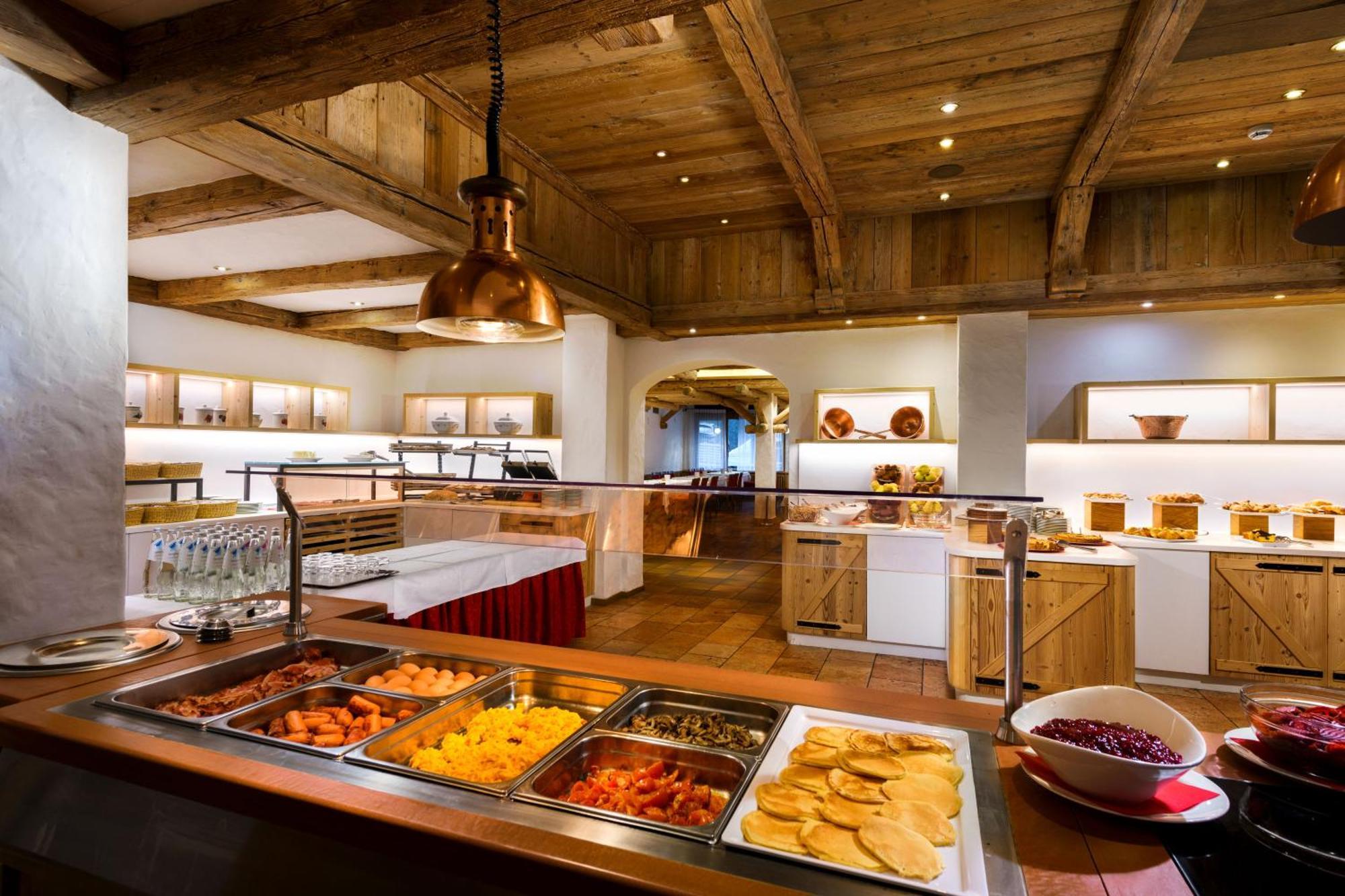 Carlo Magno Hotel Spa Resort Madonna di Campiglio Ngoại thất bức ảnh