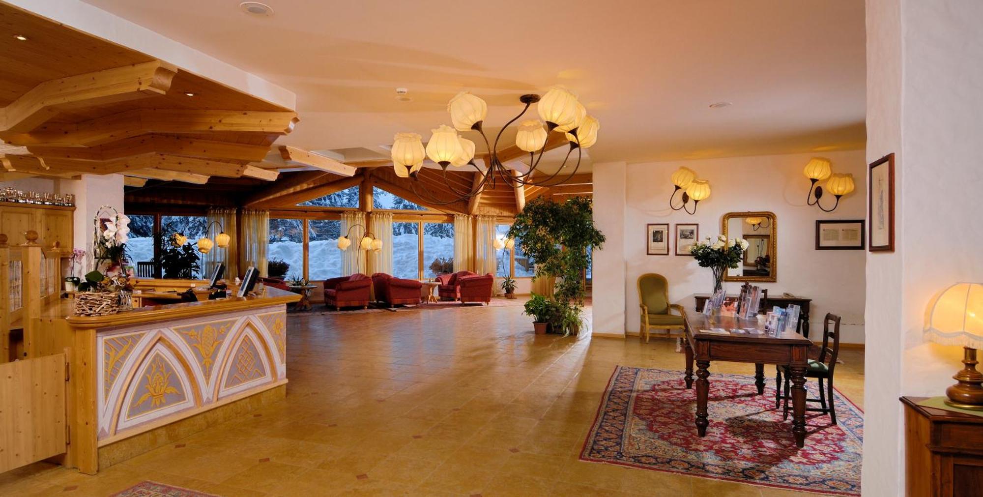 Carlo Magno Hotel Spa Resort Madonna di Campiglio Ngoại thất bức ảnh