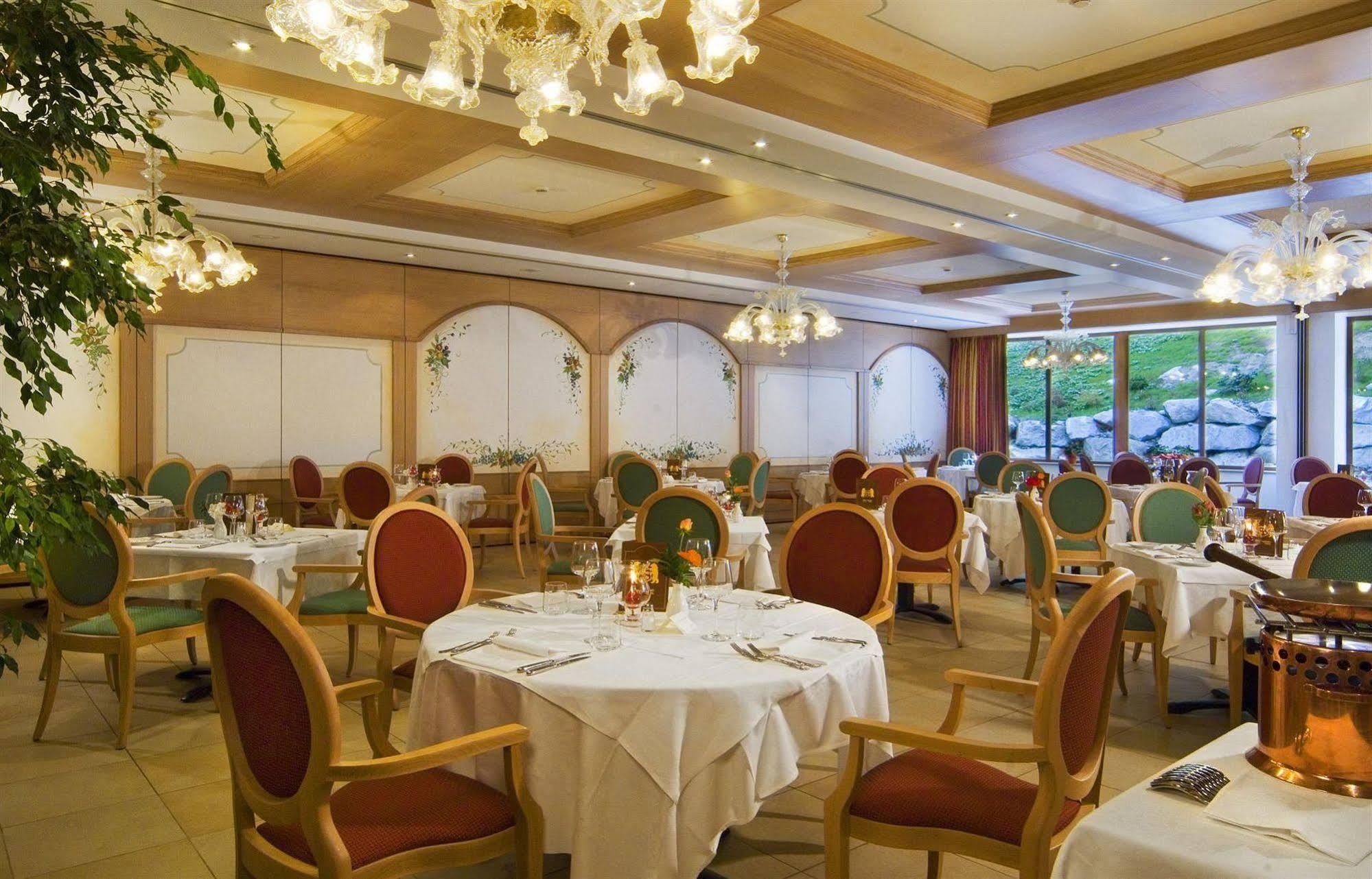 Carlo Magno Hotel Spa Resort Madonna di Campiglio Ngoại thất bức ảnh