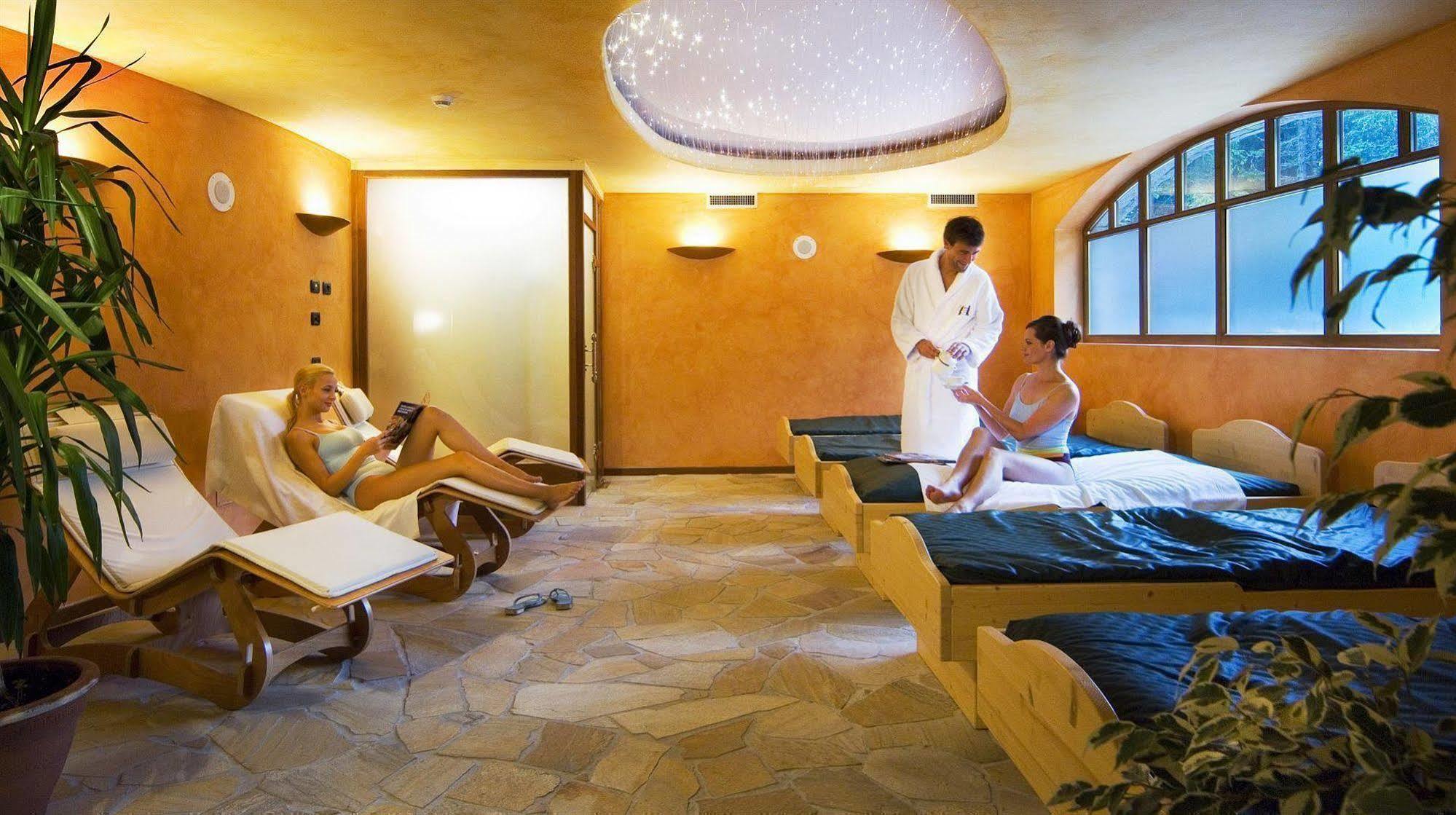 Carlo Magno Hotel Spa Resort Madonna di Campiglio Ngoại thất bức ảnh